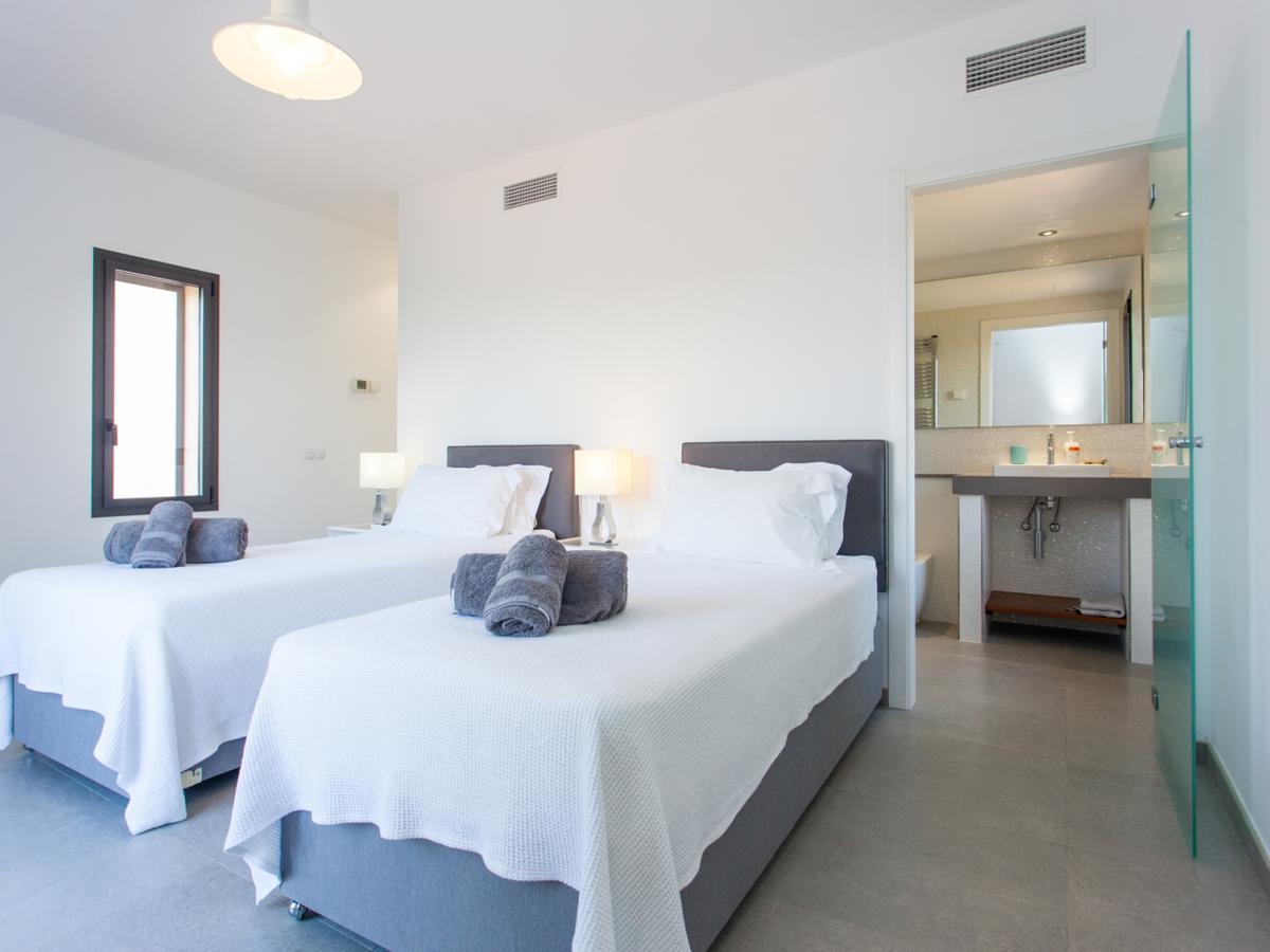 Villa Can Paulo Santanyi Bagian luar foto